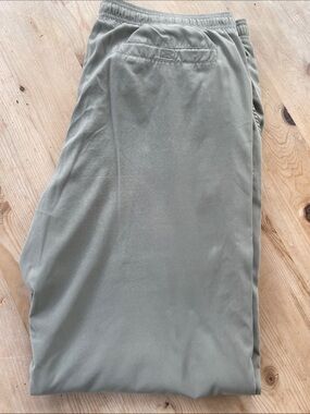 Nike Olive Green Casual Fleece Lined Performance Fabric Jogger Nike Logo Zip Leg